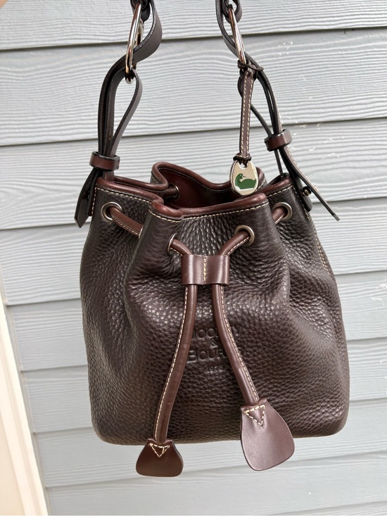 Dooney & Bourke Handbags - Dooney & Bourke Vintage Drawstring Bucket Bag